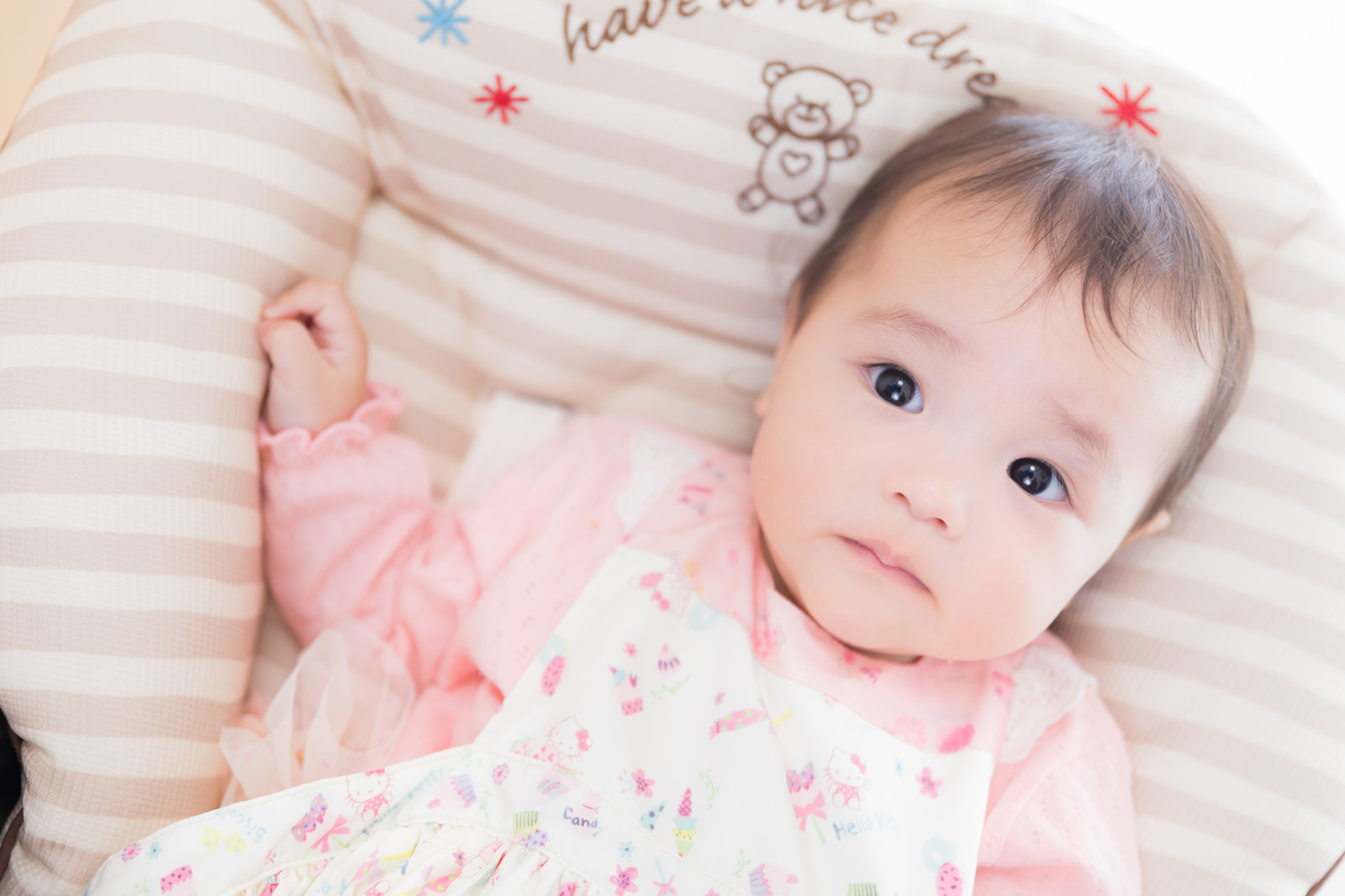 生後8ヶ月の赤ちゃんの特徴とは？成長の状況や育児の悩み・対策を解説！