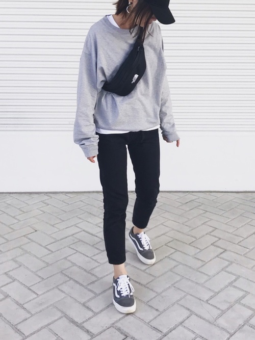 運動会では何を着る おしゃれなママたちの運動会コーデ30選 Feeche フィーチェ